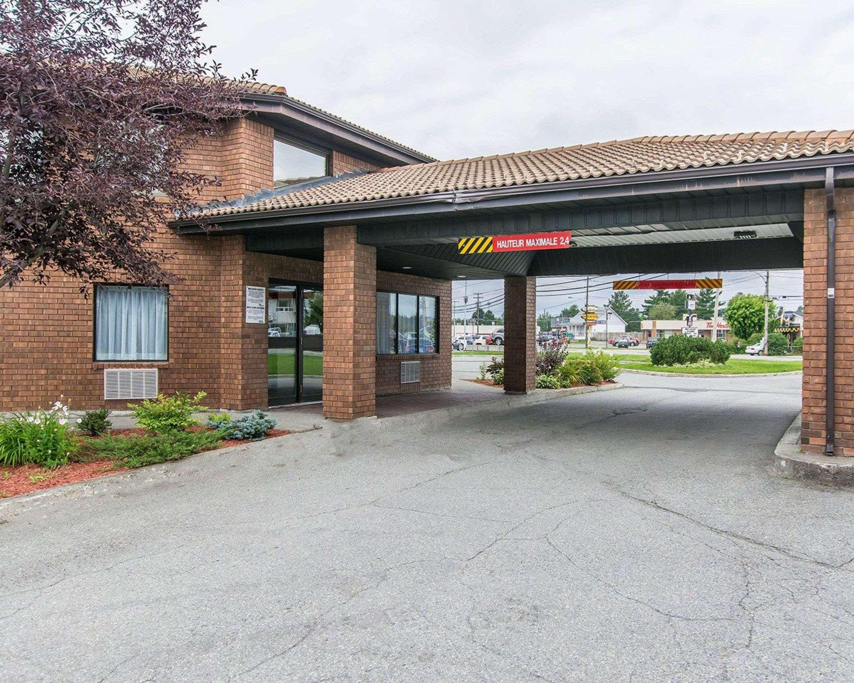 Comfort Inn Val D'Or Val-d'Or Exterior photo