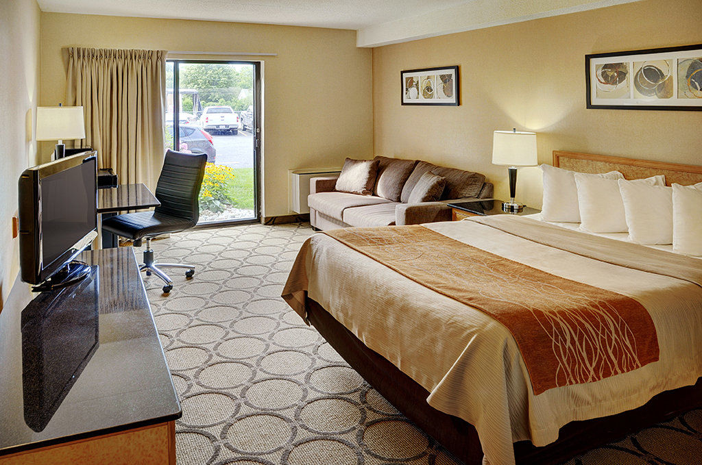 Comfort Inn Val D'Or Val-d'Or Exterior photo